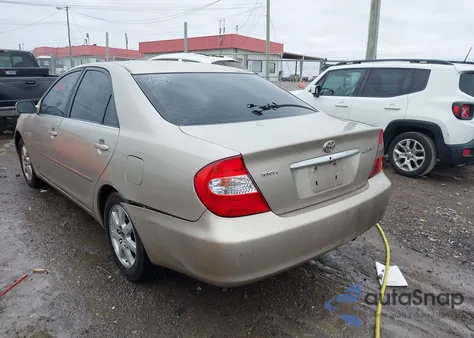 2004 Toyota Camry Le from USA, damaged, VIN 4T1BE30K44U325032